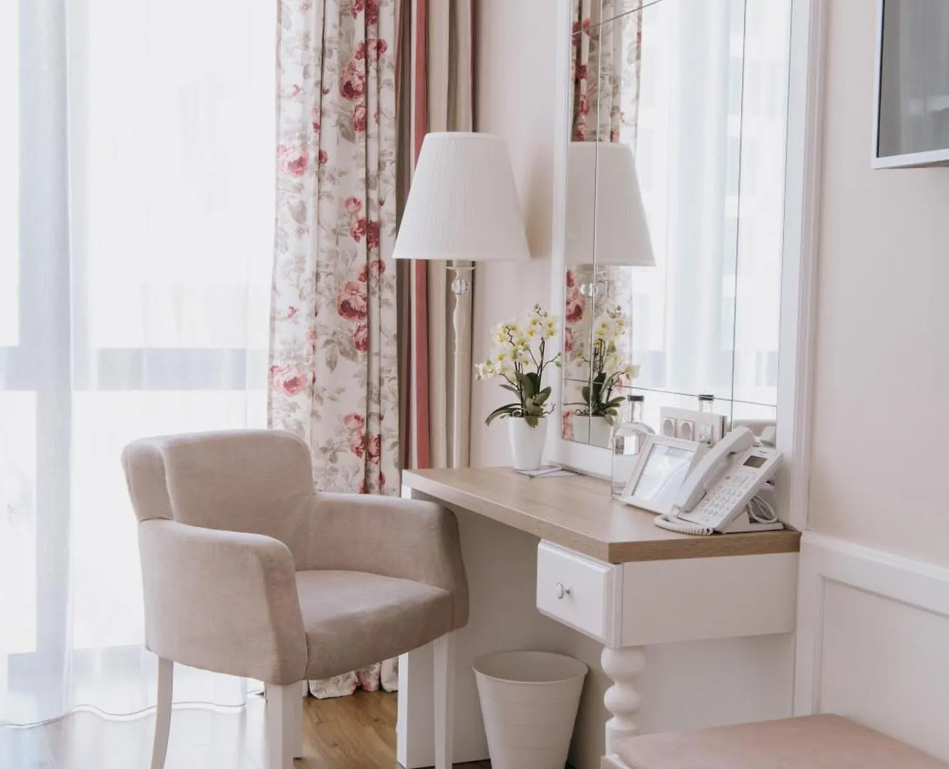 Impresamente Art Hotel Sofia